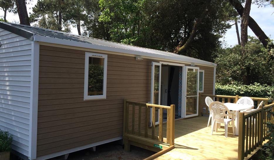 Accessible mobile home Pins 2 bedrooms with ramp in Charente-Maritime