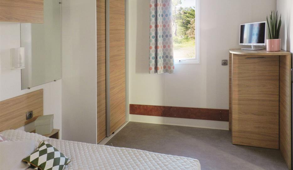 Accessible mobile home Pins 2 bedrooms with ramp in Charente-Maritime