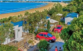 3 bedroom sea view mobile home beachfront 5-star campsite holiday rental Charente-Maritime 